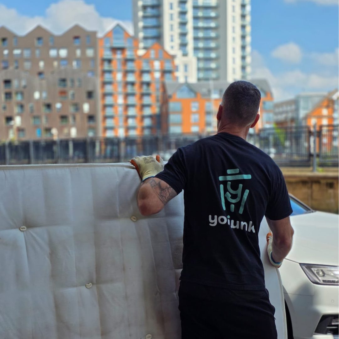 Home 7 Yorjunk driver carrying out mattress removal
